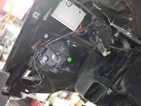 BMW Install LED Fog 02