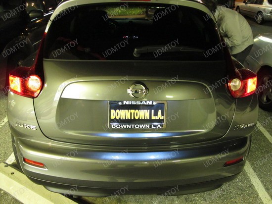 2011 - nissan - junk - licence - plate - lights - 1