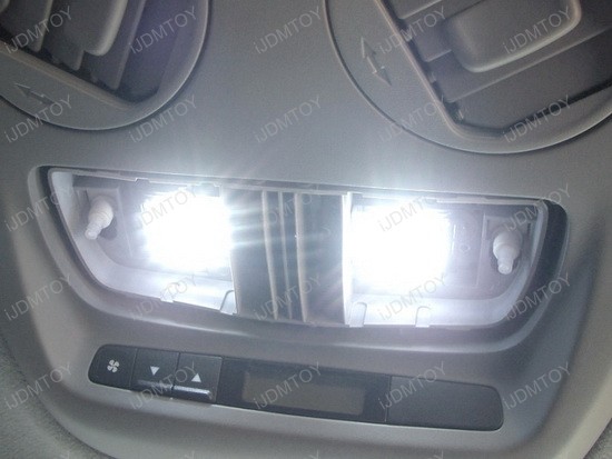 2006 - mercedes - benz - c320 - led - inteior - lights - 6
