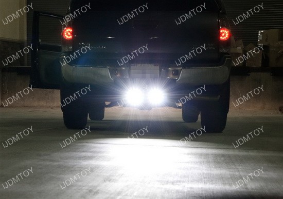 Tow Hitch Mount LED Pod Light 01