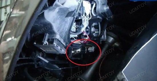 2006 Bmw e90 angel eye bulb replacement #5