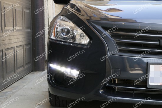 Nissan Altima switchback LED DRL 03