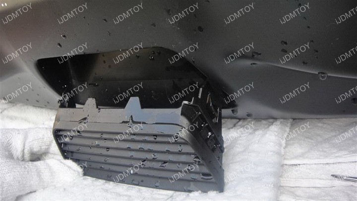 Nissan Juke LED Rear Fog Install 03