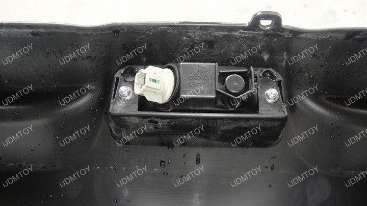 Nissan Juke LED Rear Fog Install 04