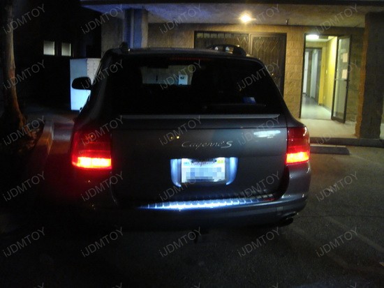 Porsche Cayenne S error free LED license plate lights 2