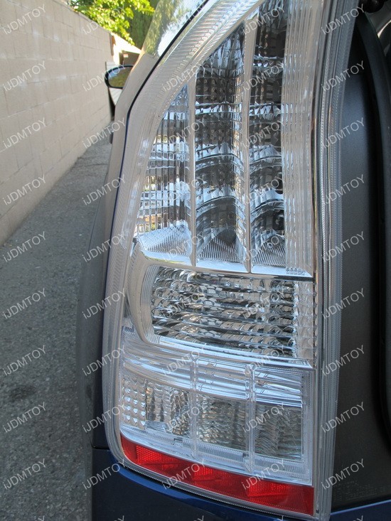 Toyota Prius 7440 LED Turn Signal 02