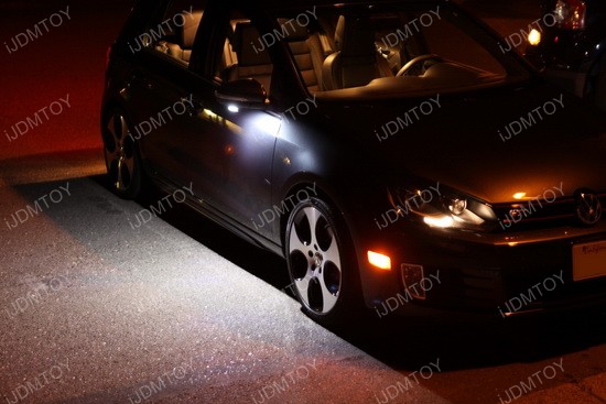Volkswagen GTi LED puddle 03