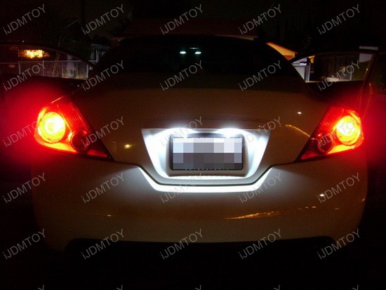 Replacing license plate bulbs nissan maxima #6