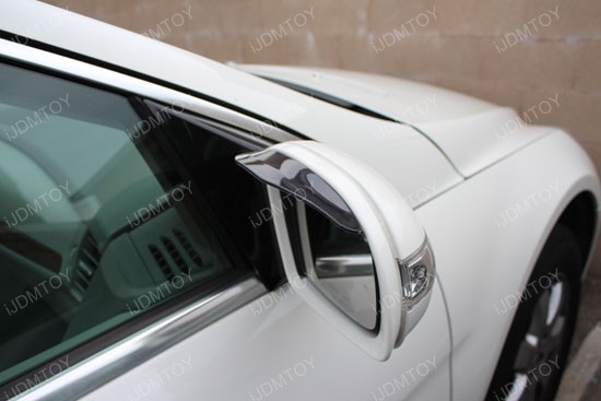 Universal fit side mirror sun shield or rain shield
