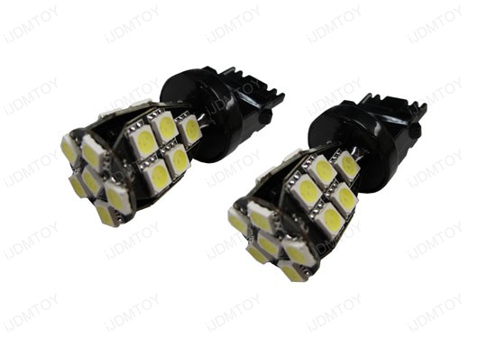Error Free 3156 LED Bulbs for BMW or Mercedes-Benz Front Turn Signal Lights